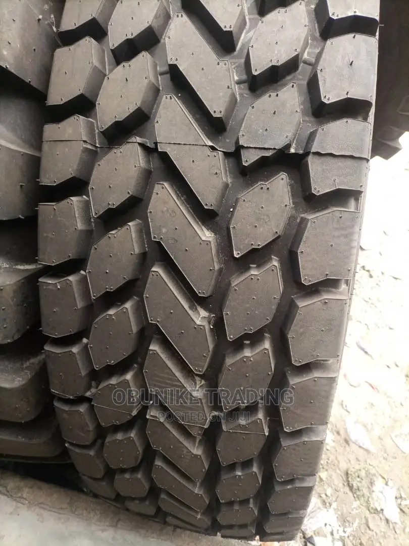 16.00-25 Boto Tyre