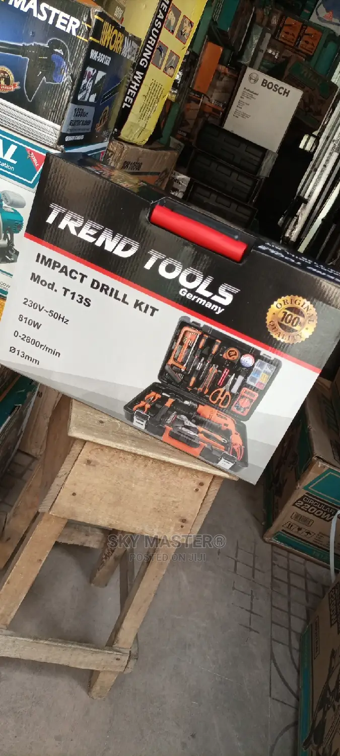 Tools Set With 13mm Impact Drill 810w
