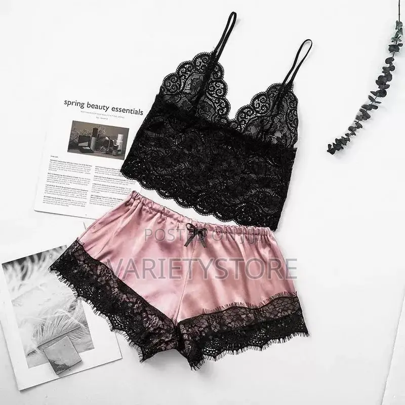 Ladies Sexy Bra Set Lace Comfortable Polyester Sleepwear