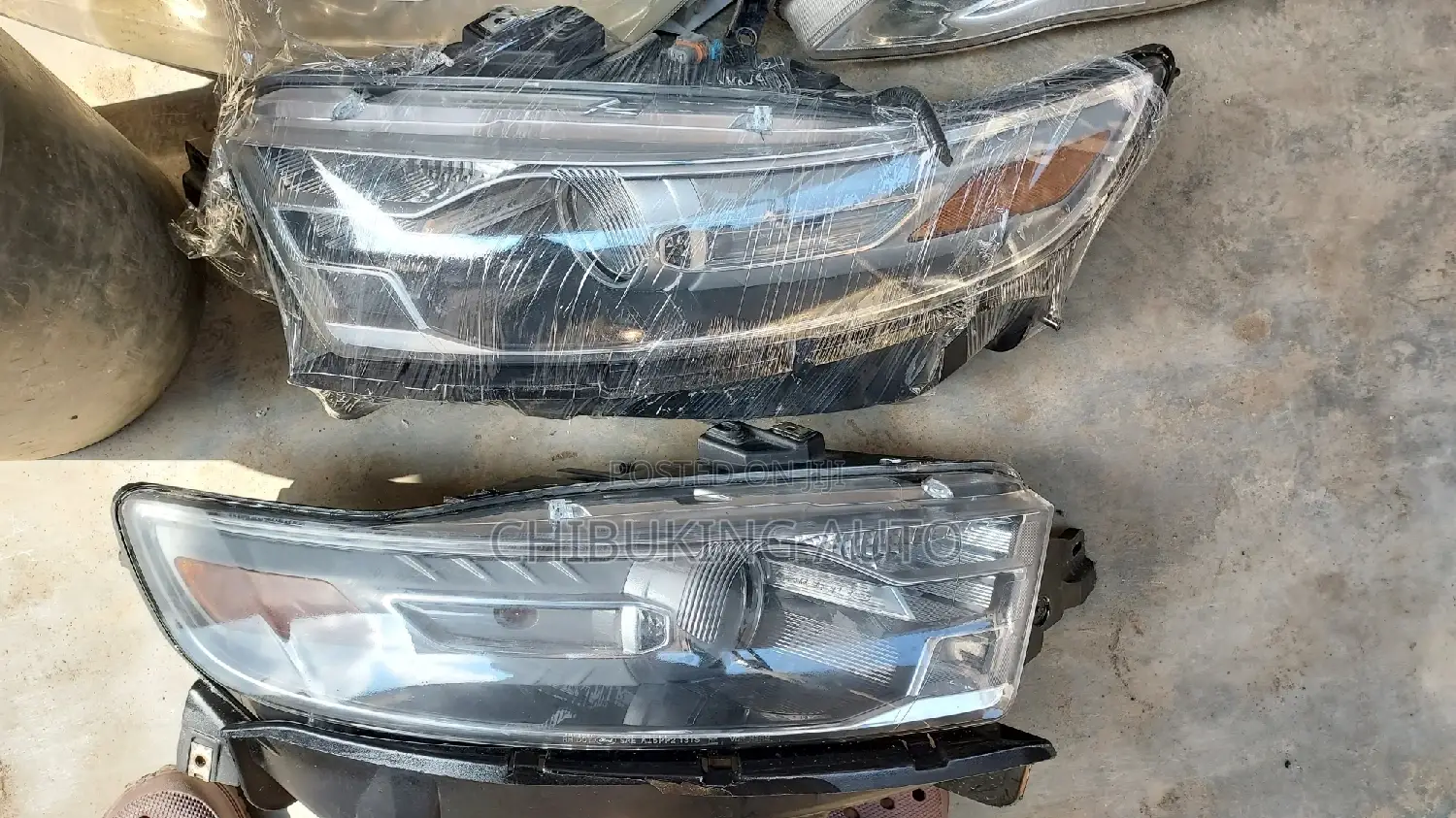 Headlamp Ford Taurus 2013
