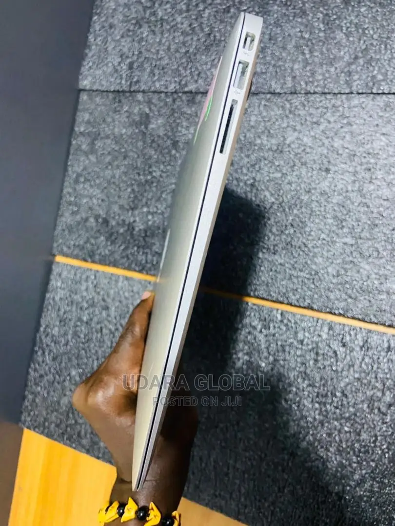 Laptop Apple MacBook Air 8GB Intel Core I5 128GB