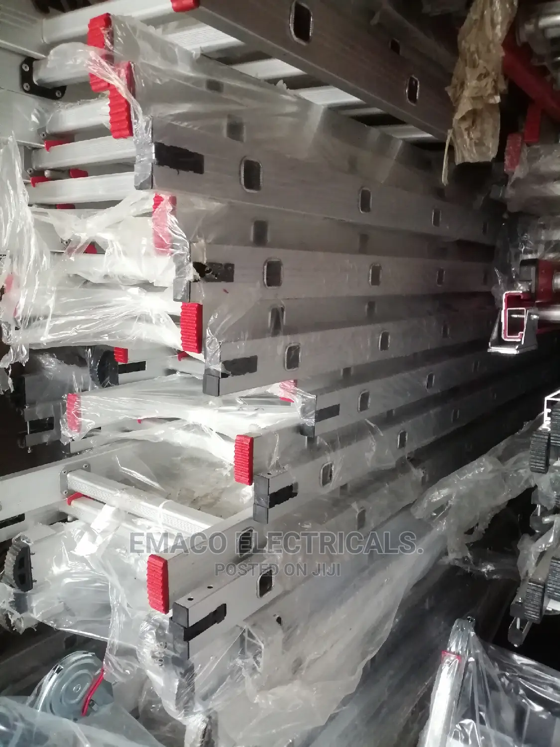 12ft X 12ft of 24ft Aluminium Extention Ladder