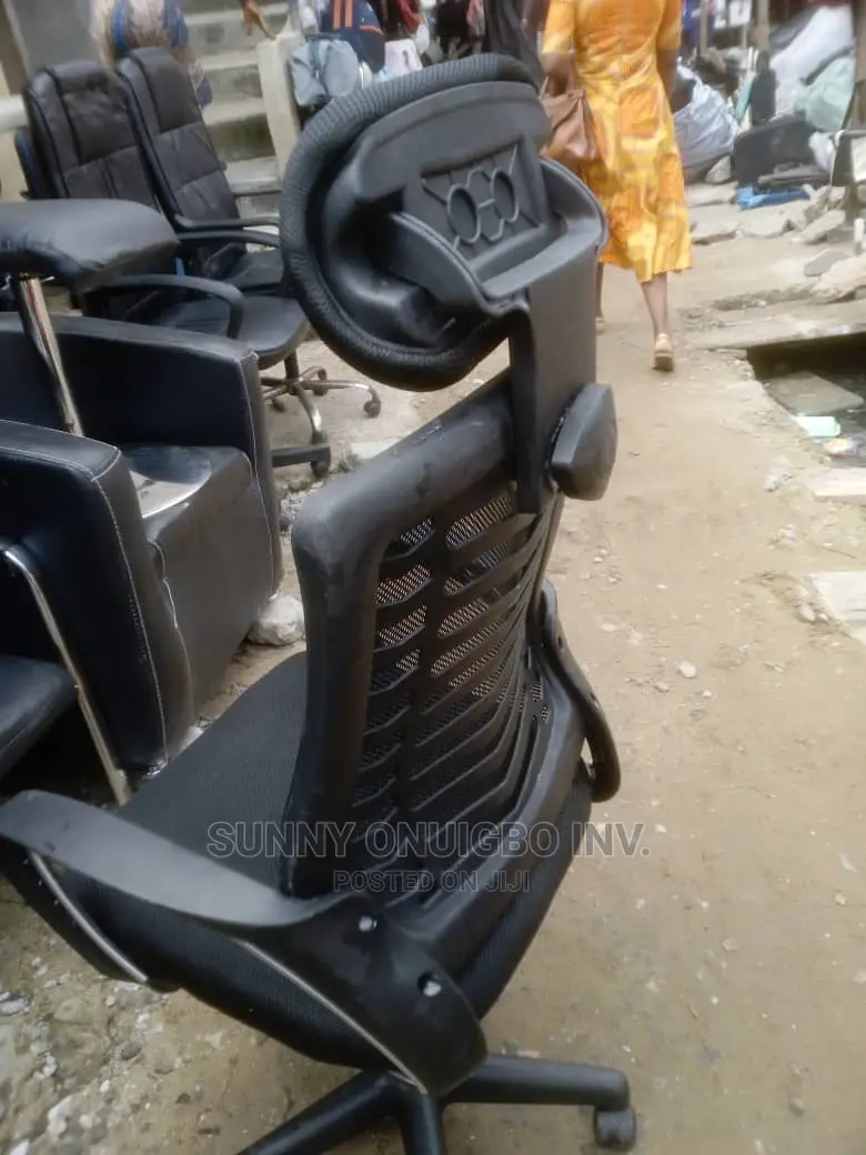 Ergonomic Office Chair With Headrest