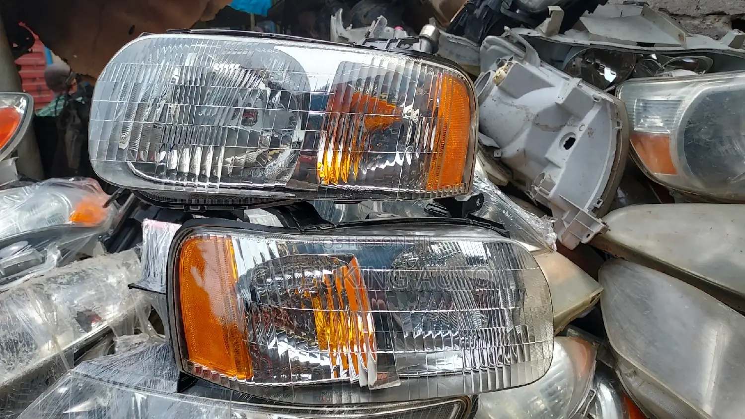 Headlamp Ford Escape 2003