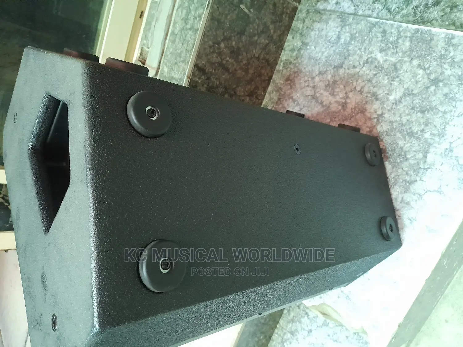 Jbl Monitor Speaker  Model Srx700