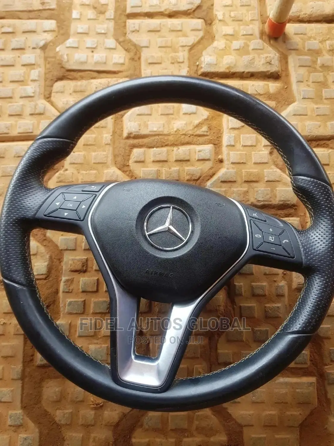 Quality Mercedes Benz Automatic Steering Wheel.
