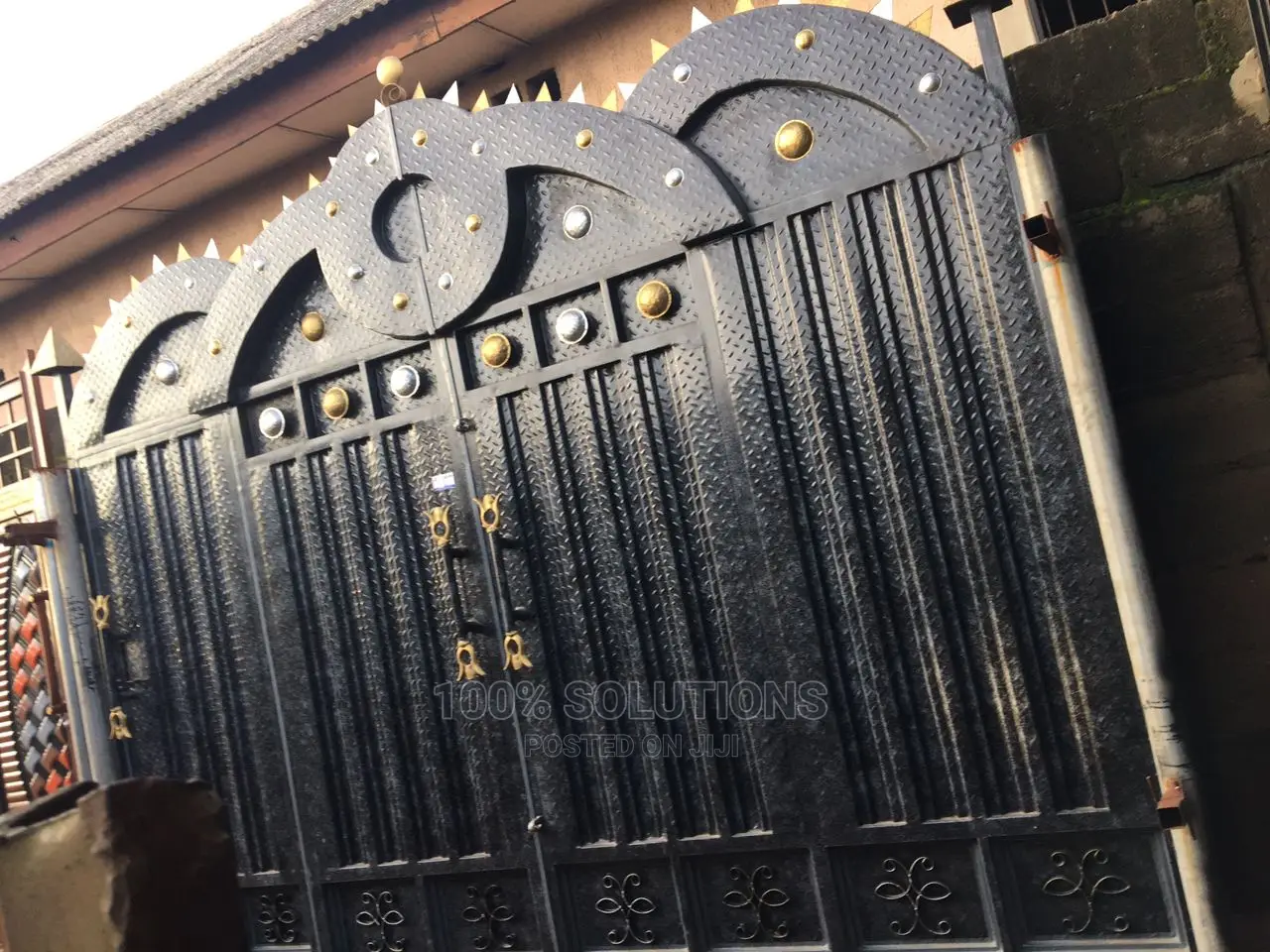 Standard Royal Iron Swing Gate for Your Home