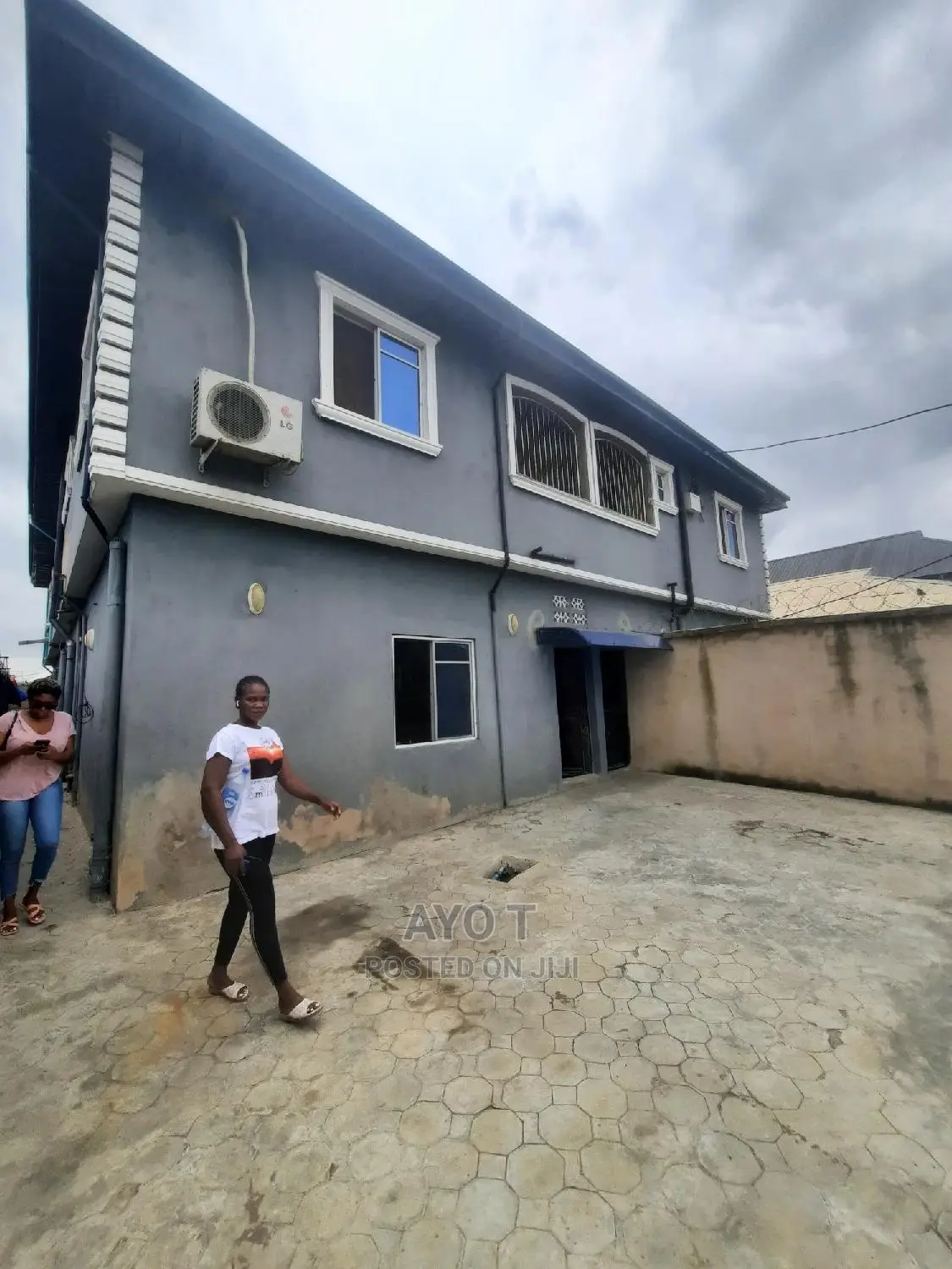 Studio Apartment in Bariga for rent