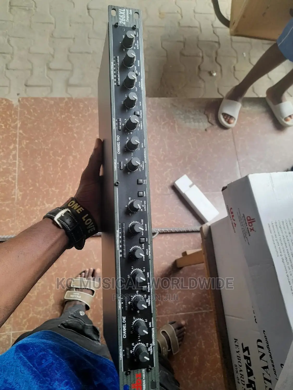 DBX Compressor 266xl