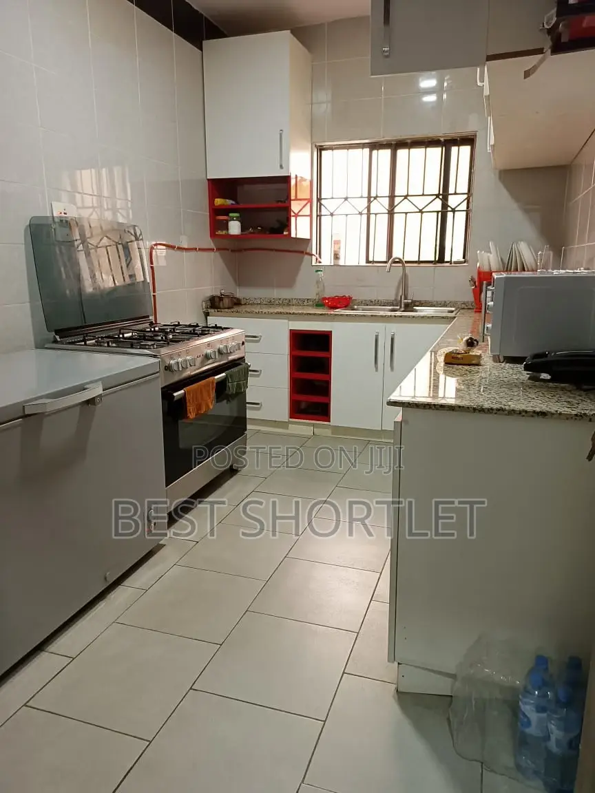 Spacious 1 Bedroom in a Shared Space