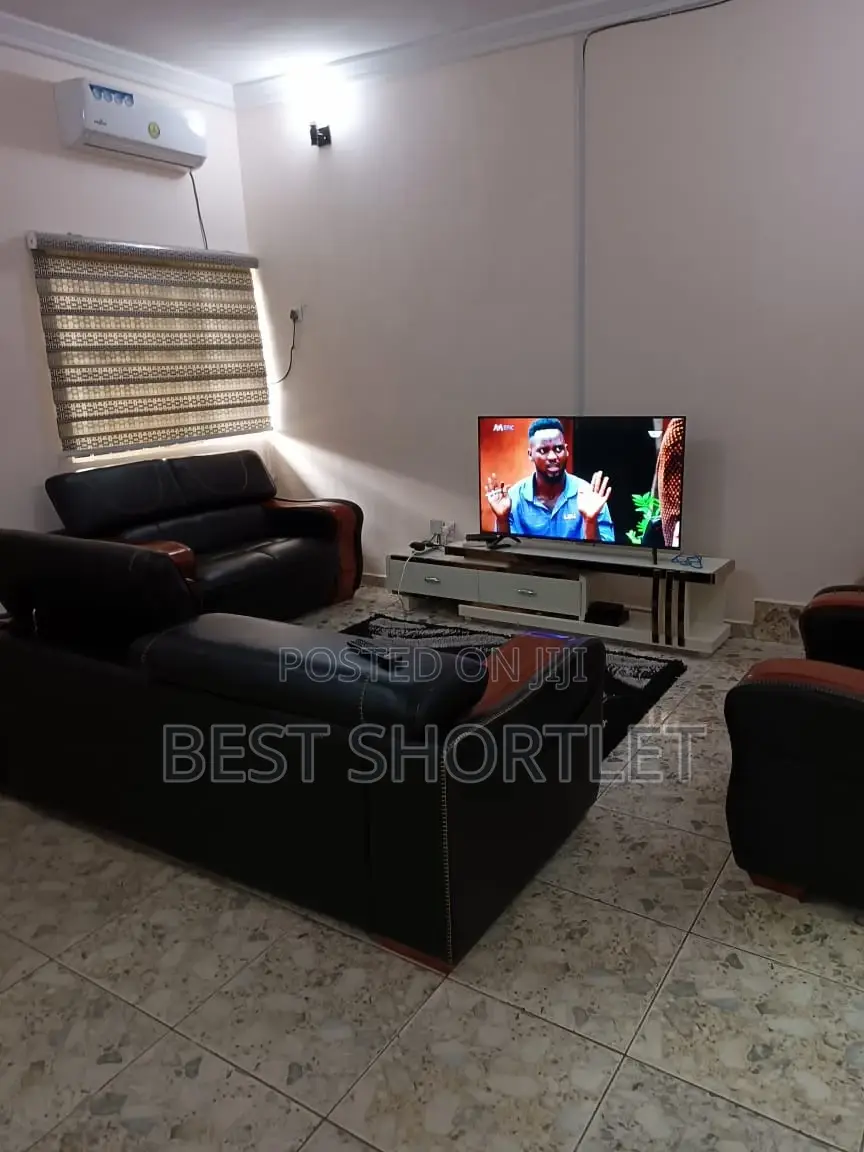 Spacious 1 Bedroom in a Shared Space