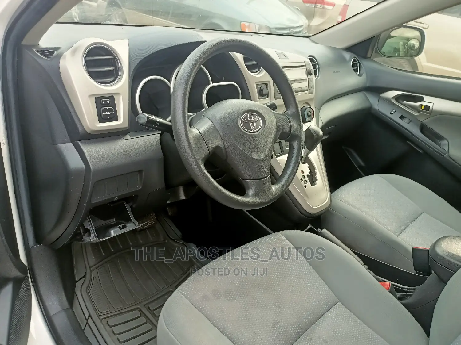 Toyota Matrix 2010 White