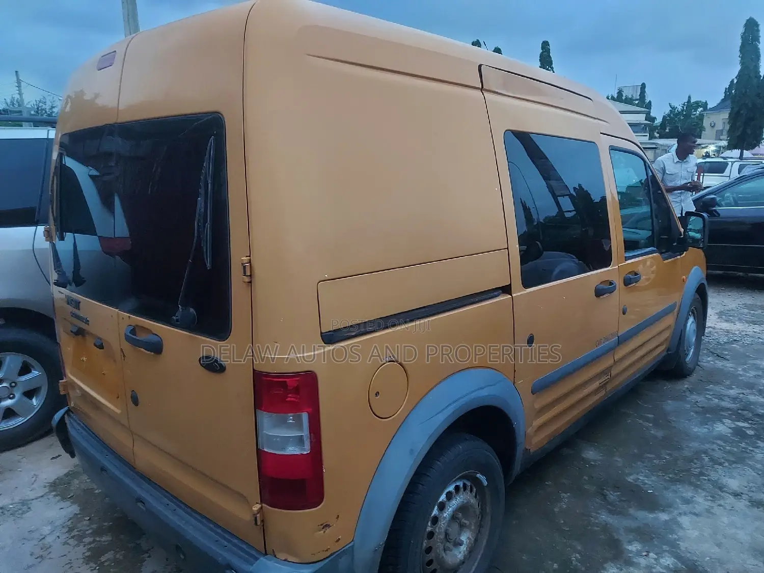 Ford Transit 2008 Yellow