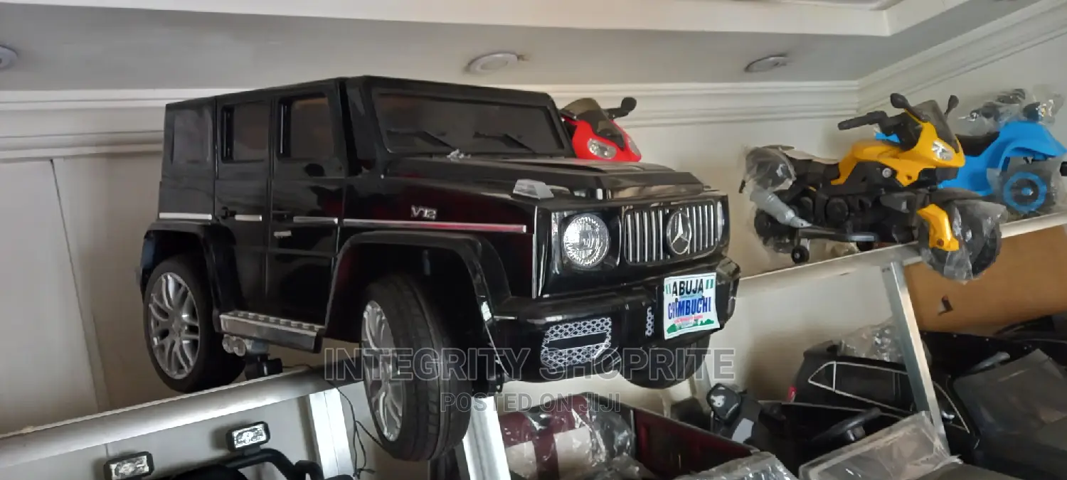 Luxury Suv and Remote Control