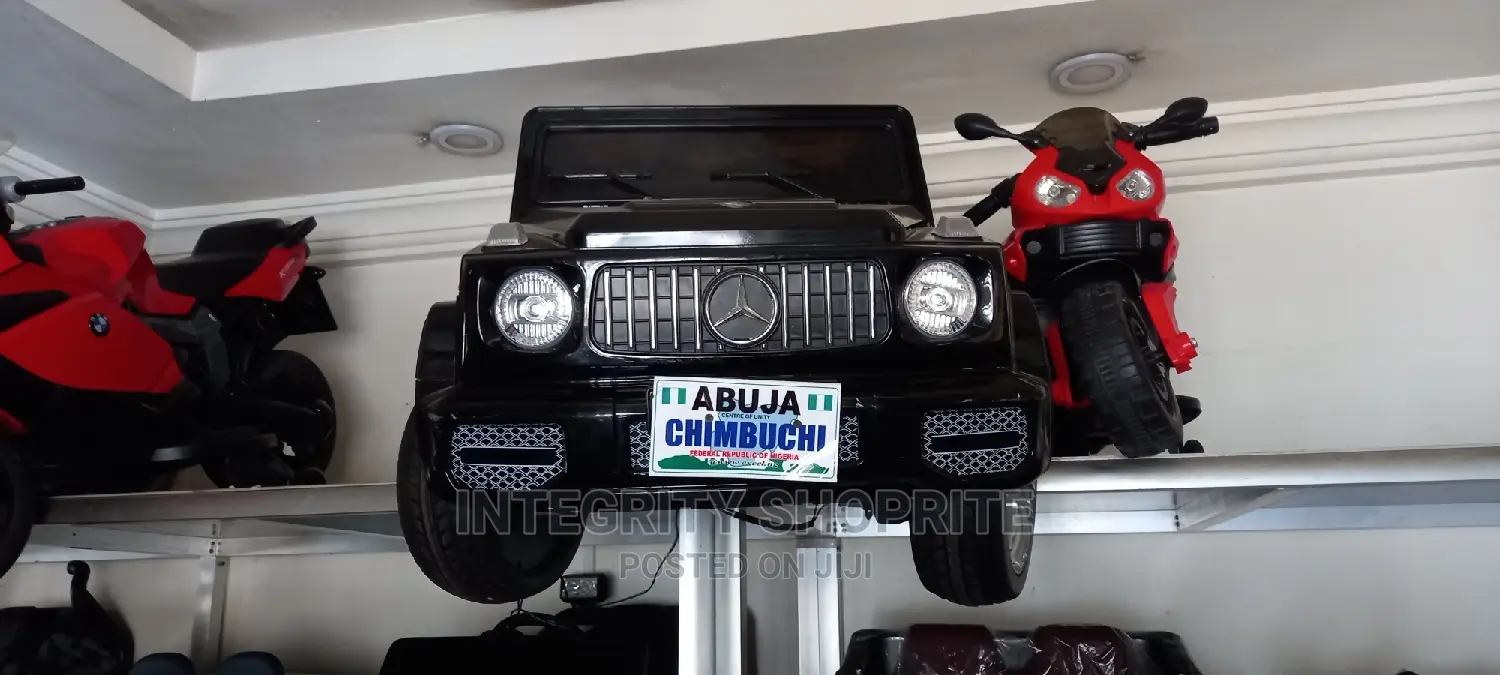 Luxury Suv and Remote Control