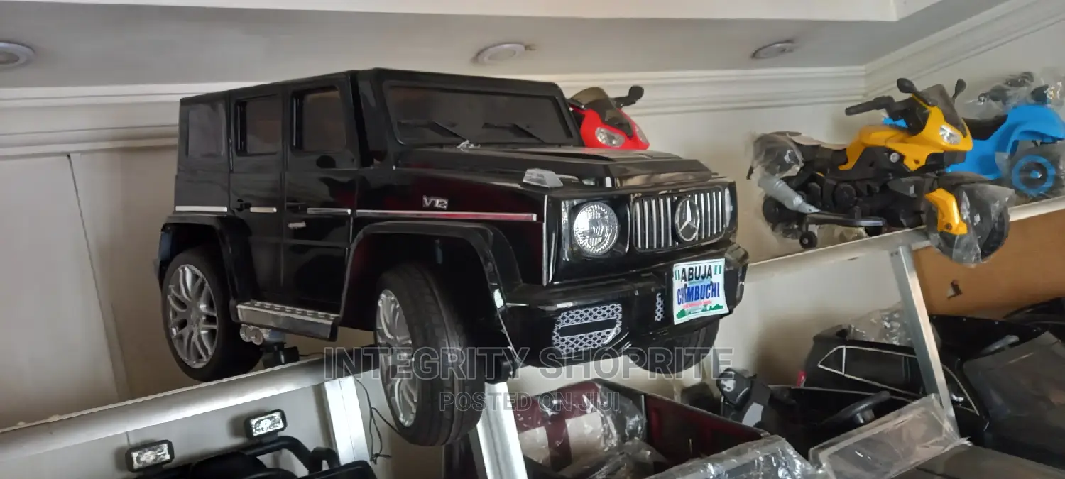 Luxury Suv and Remote Control