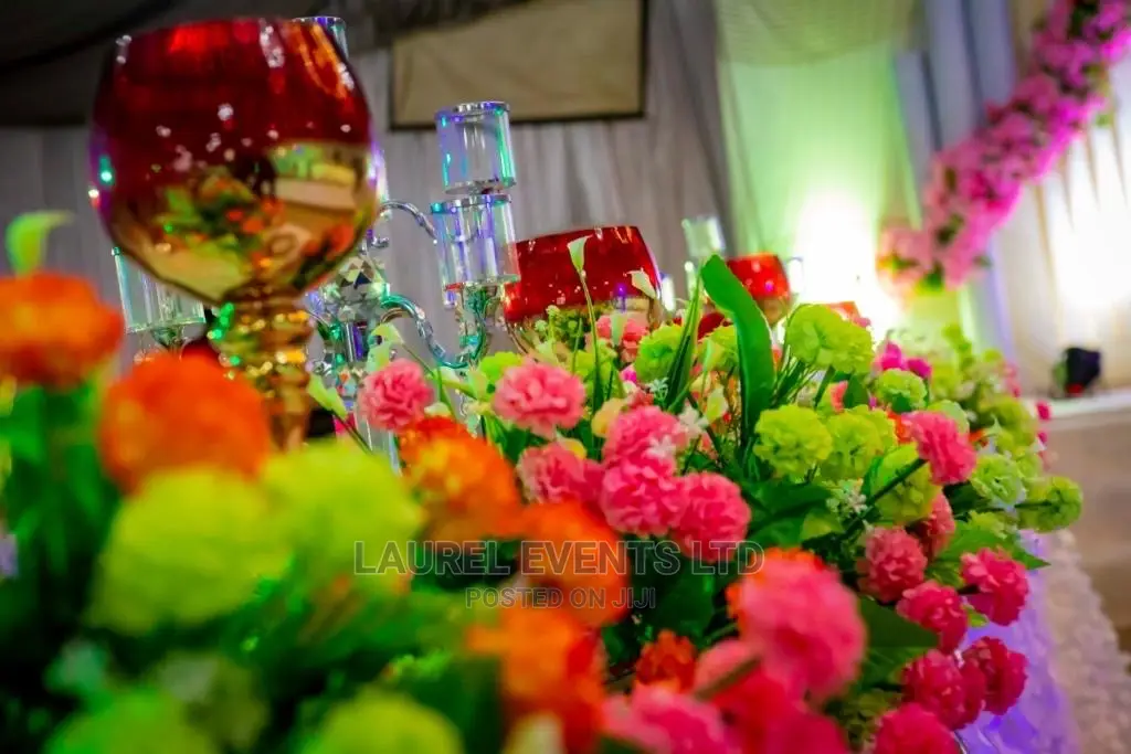 Wedding Decoration With Low Fog Traditional and White