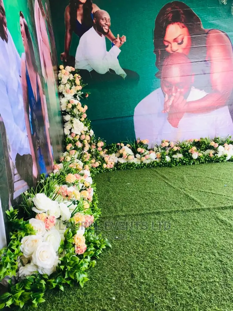Wedding Decoration With Low Fog Traditional and White