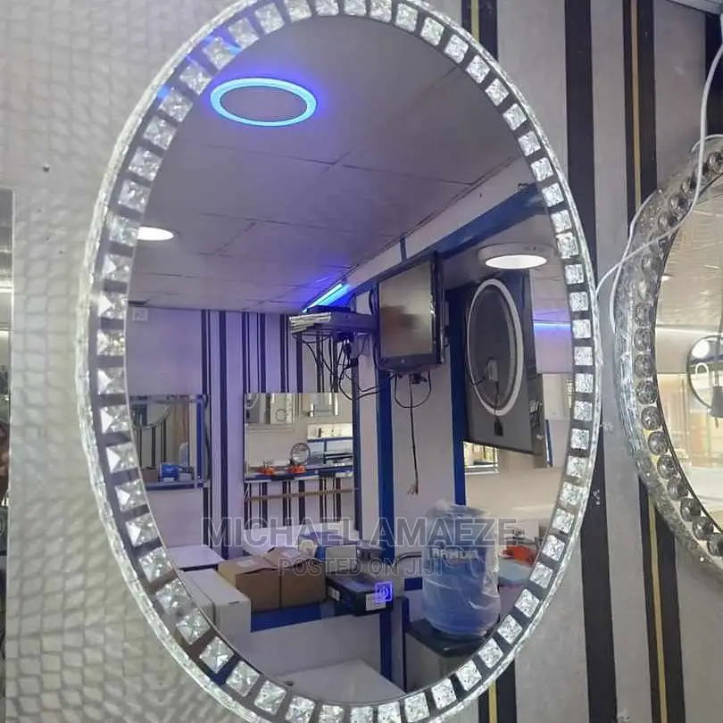 Round LED Crystal Mirror