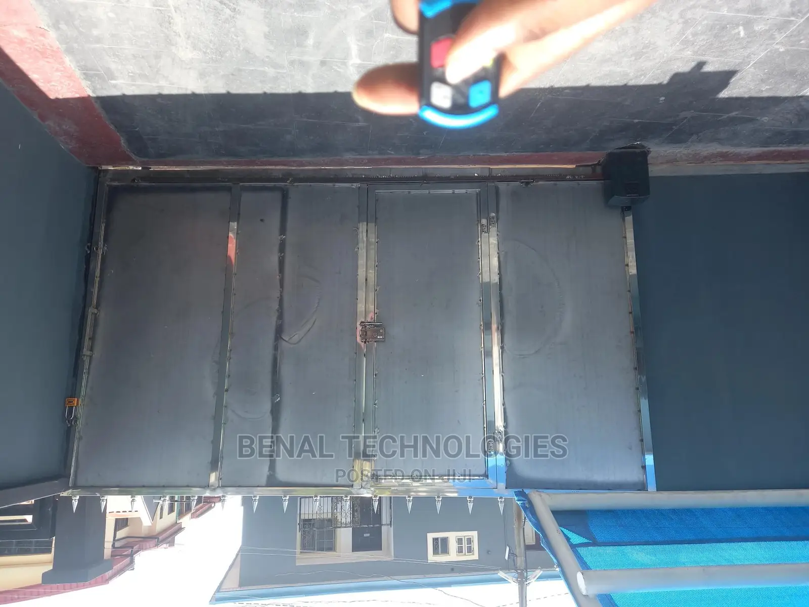 Very Standard Automatic Remote Gate Machine in Agege