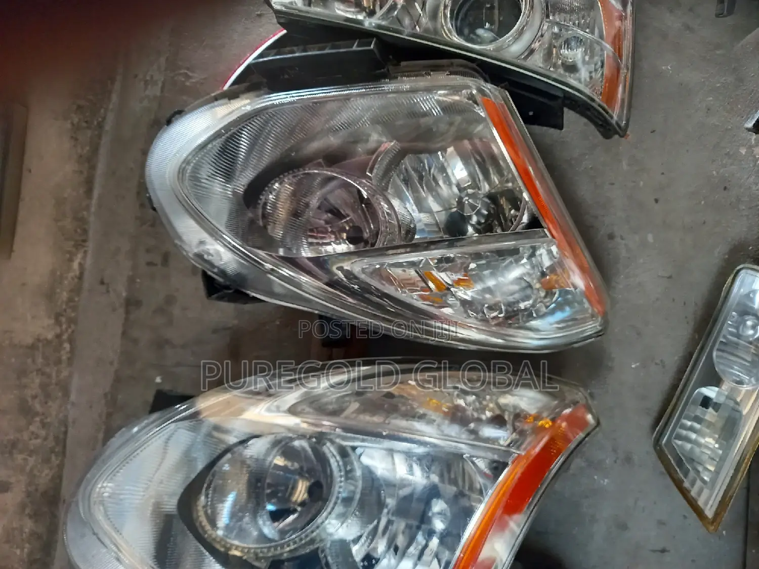 Headlamp for Nissan Rogue