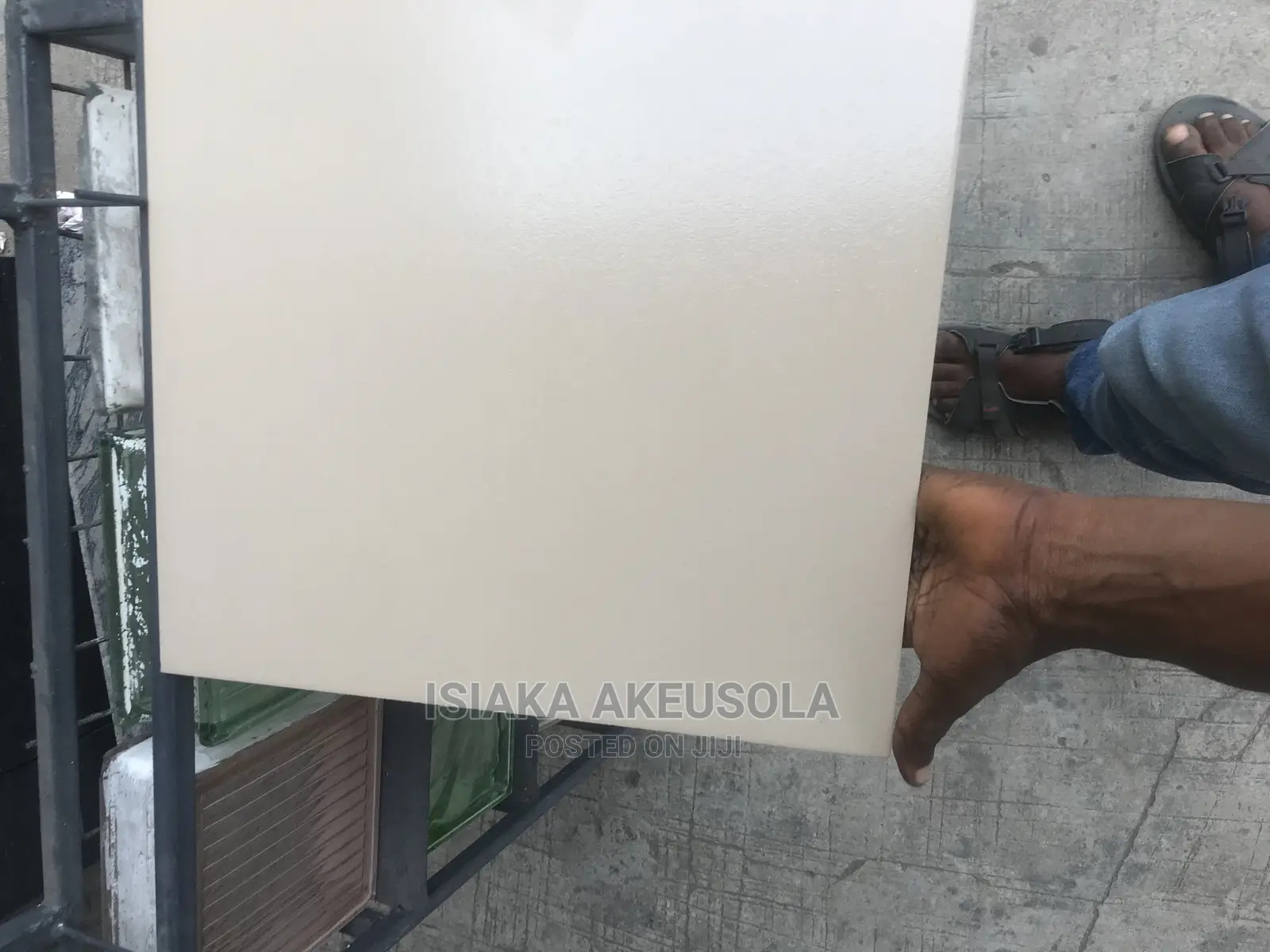 Plain Cream Color 40 X 40 of Floor Tiles
