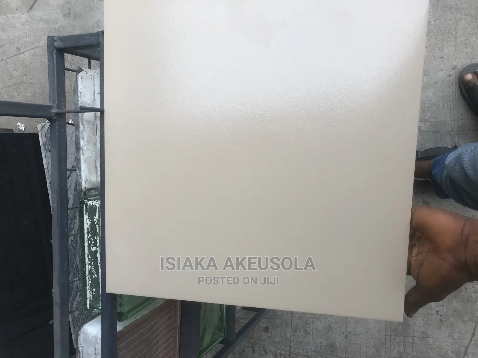 Plain Cream Color 40 X 40 of Floor Tiles