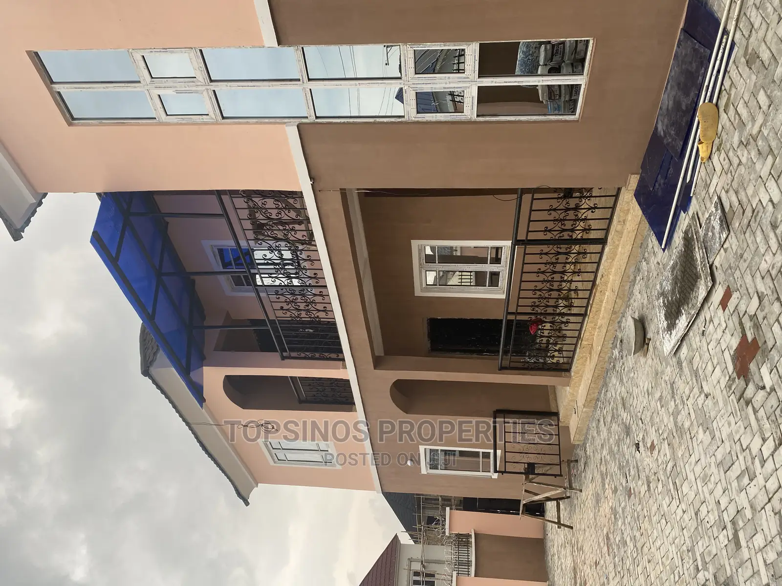 2bdrm Block of Flats in Dawaki for rent