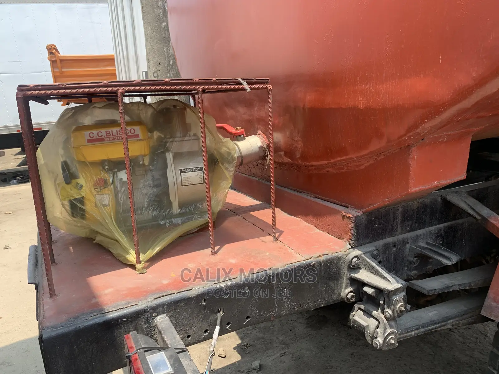 Foreign Used Mercedes - Benz 911 Water Tanker Truck