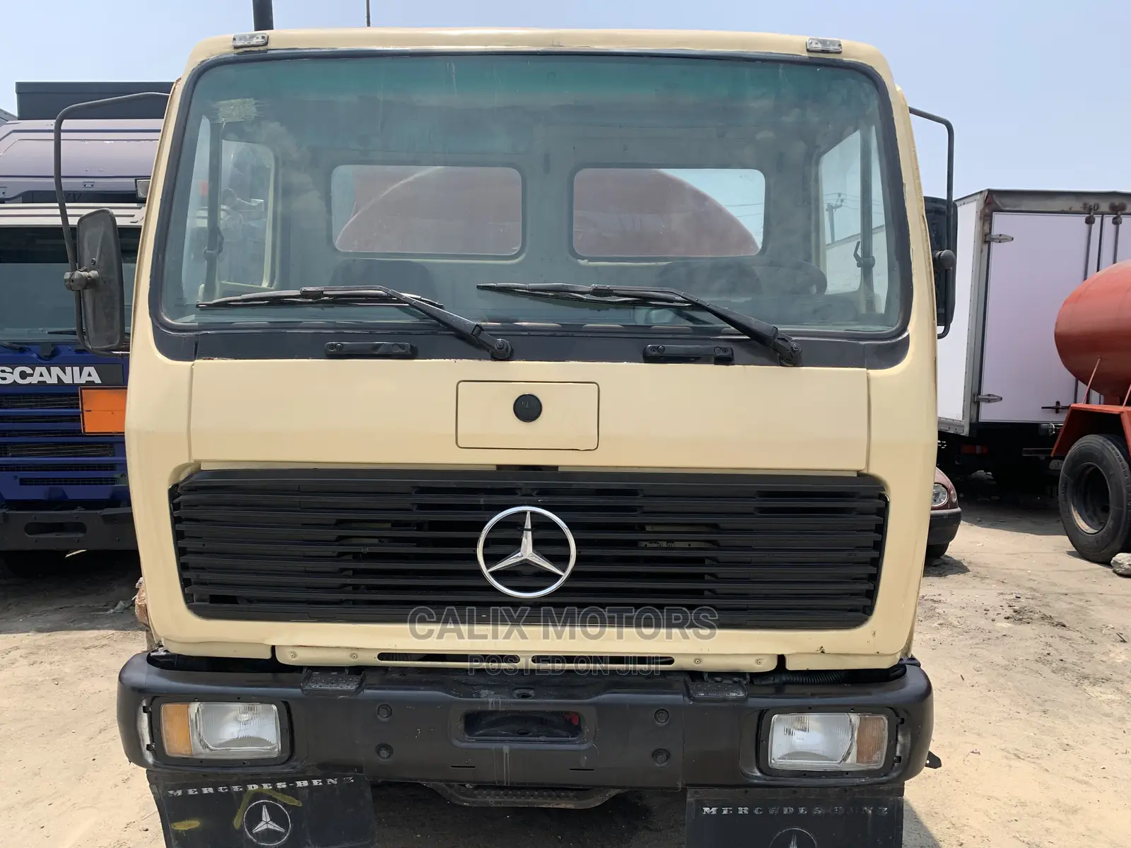 Foreign Used Mercedes Benz 1413 Water Tanker Truck.