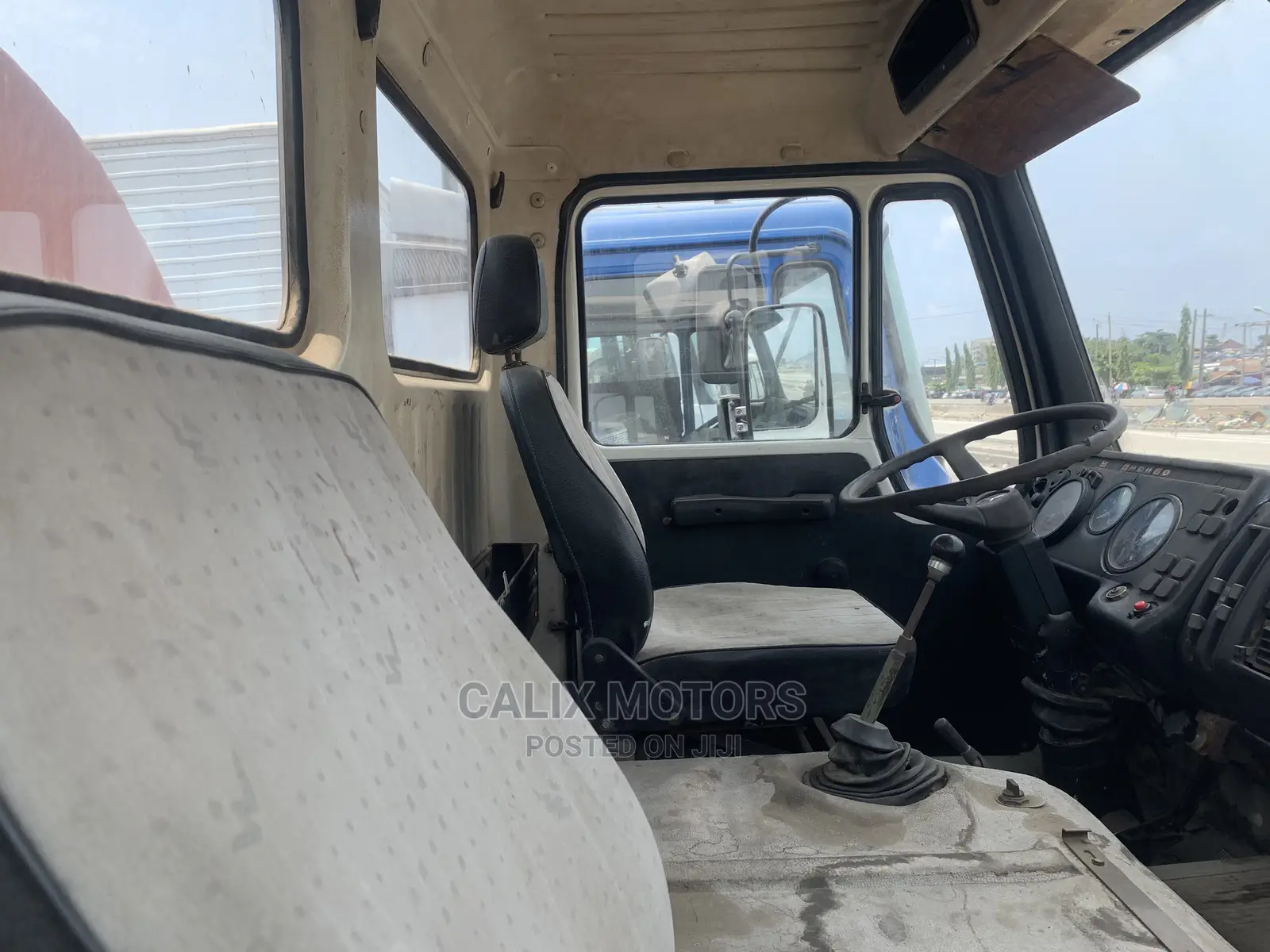 Foreign Used Mercedes Benz Water Tanker Truck