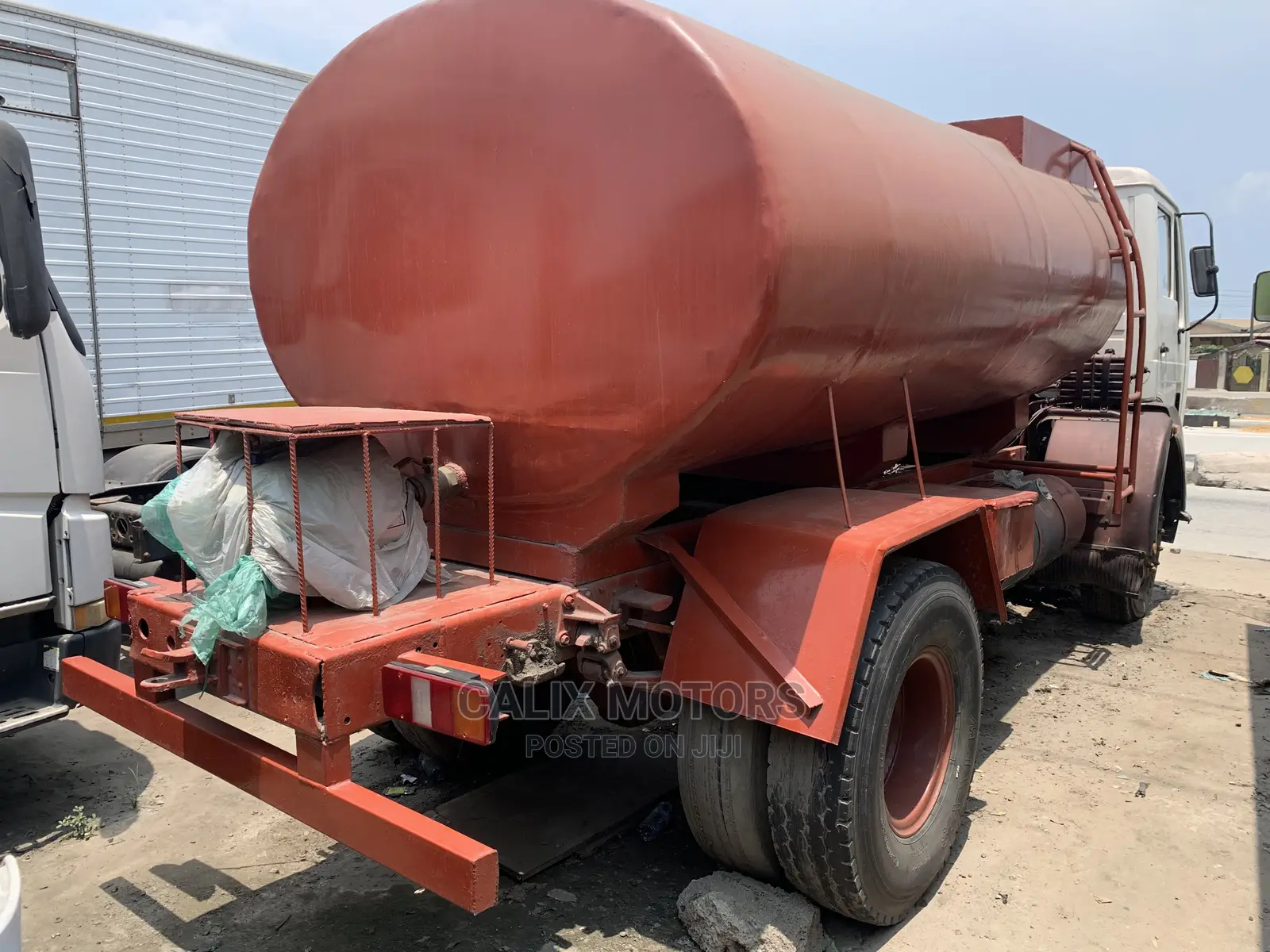 Foreign Used Mercedes Benz Water Tanker Truck