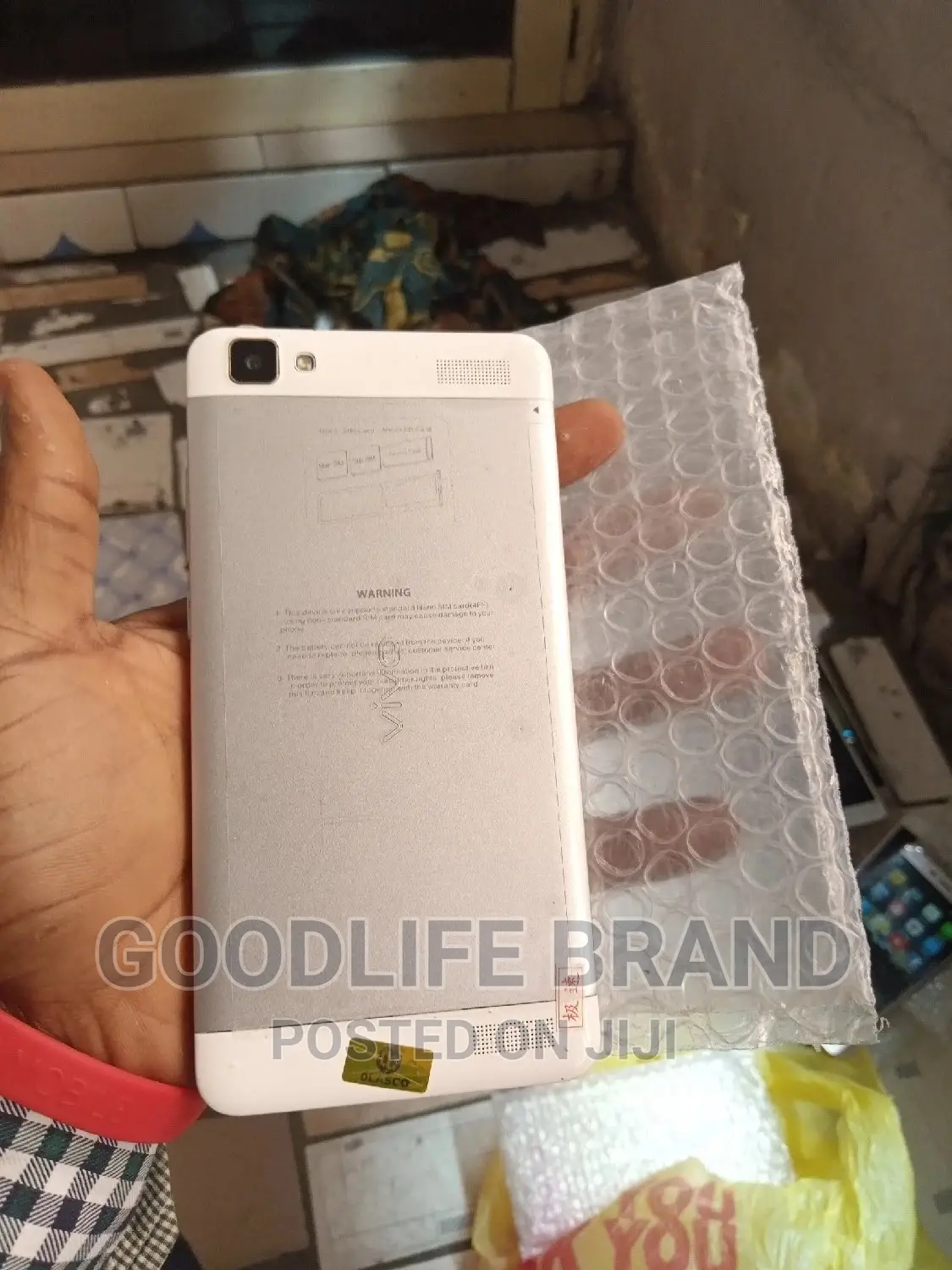 Vivo iQOO Z1x 64 GB Silver