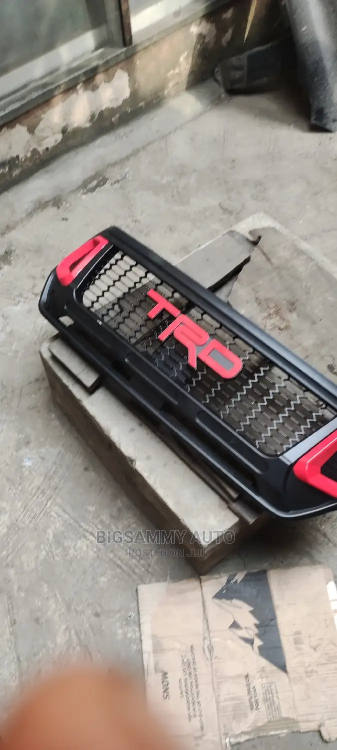 Toyota Hilux TRD Grill