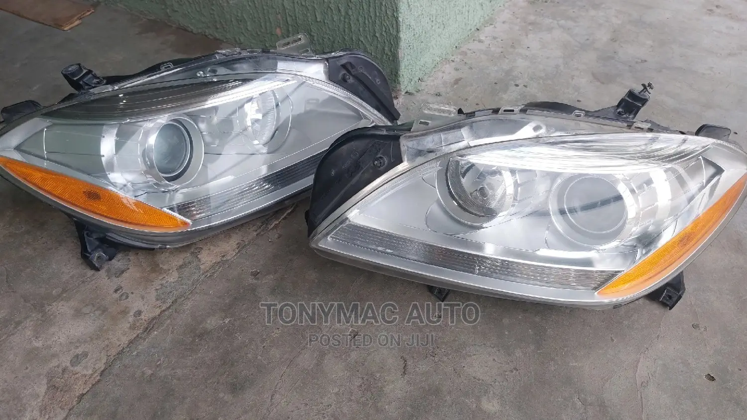 Mercedes-Benz 2013 Headlights