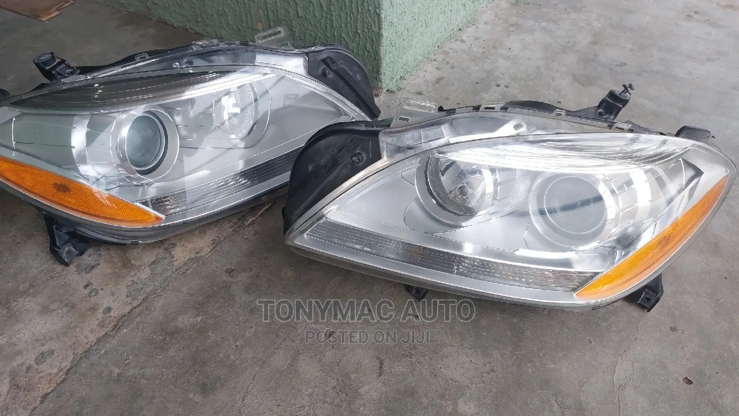 Mercedes-Benz ML350 2015 166 Headlights