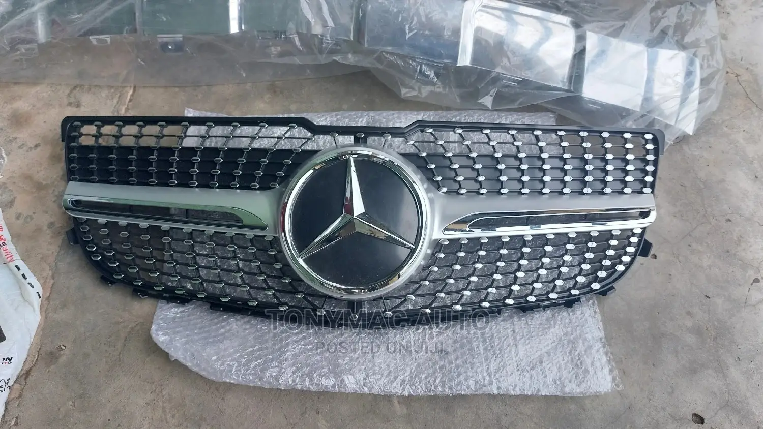 Diamond Front Grille Mercedes-Benz GLK 350 2010