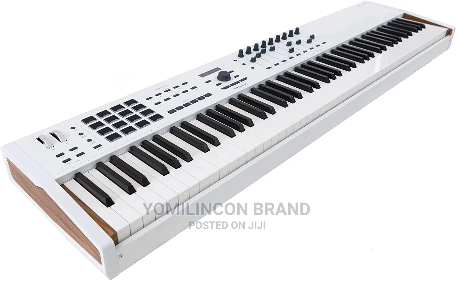 Arturia Keylab 88 Mkii Hammer-Action MIDI Controller.
