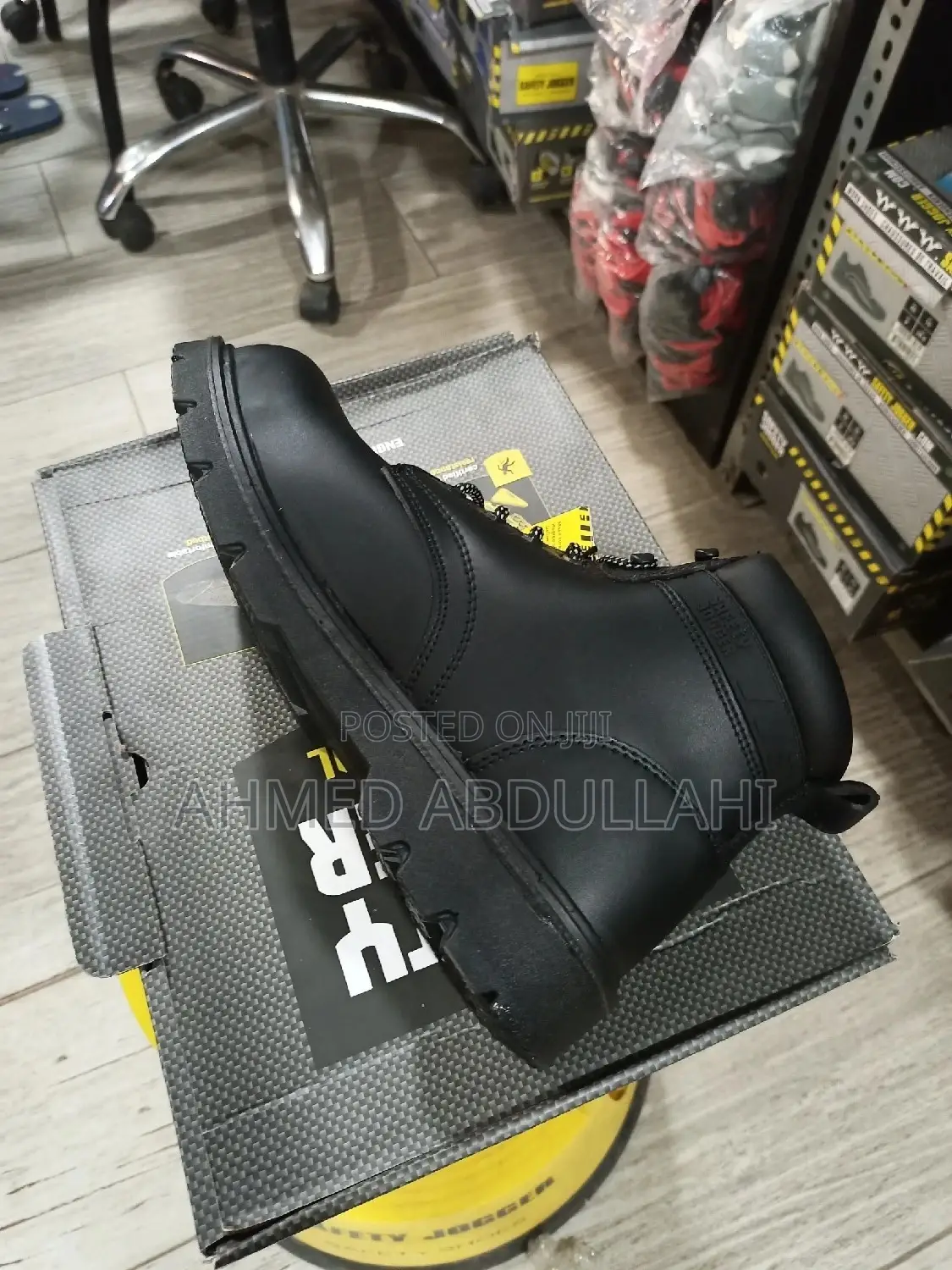 X1100n S3 Safety Joggers Boot