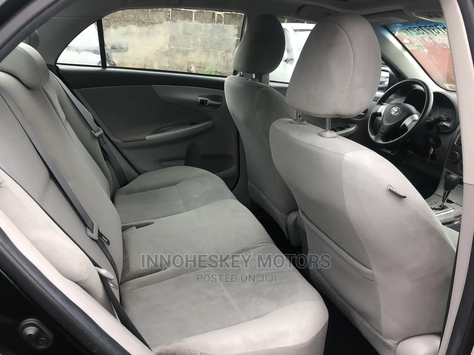 Toyota Corolla LE 4dr Sedan (1.8L 4cyl 4A) 2013 Black