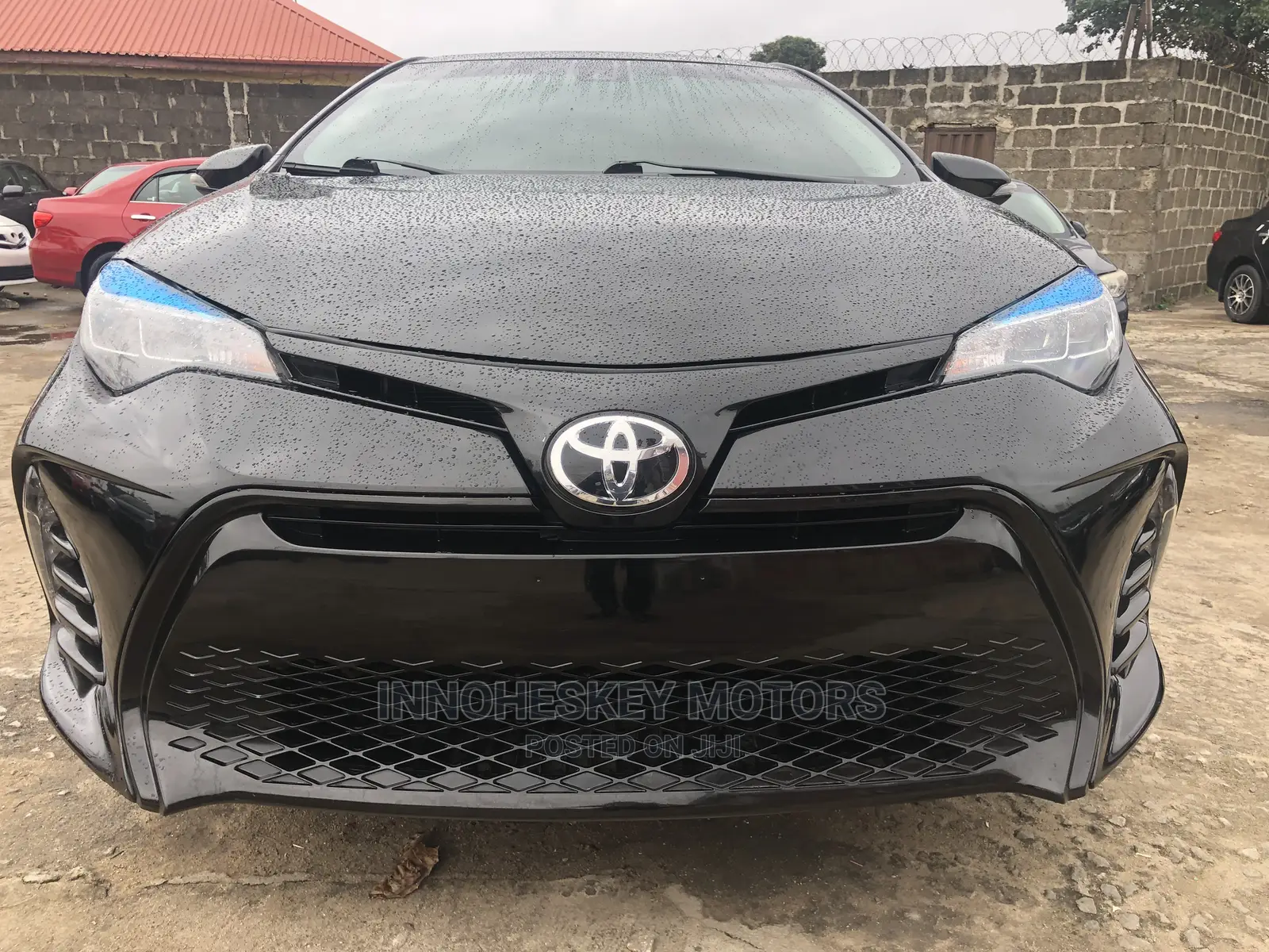 Toyota Corolla SE (1.8L 4cyl 6M) 2018 Black