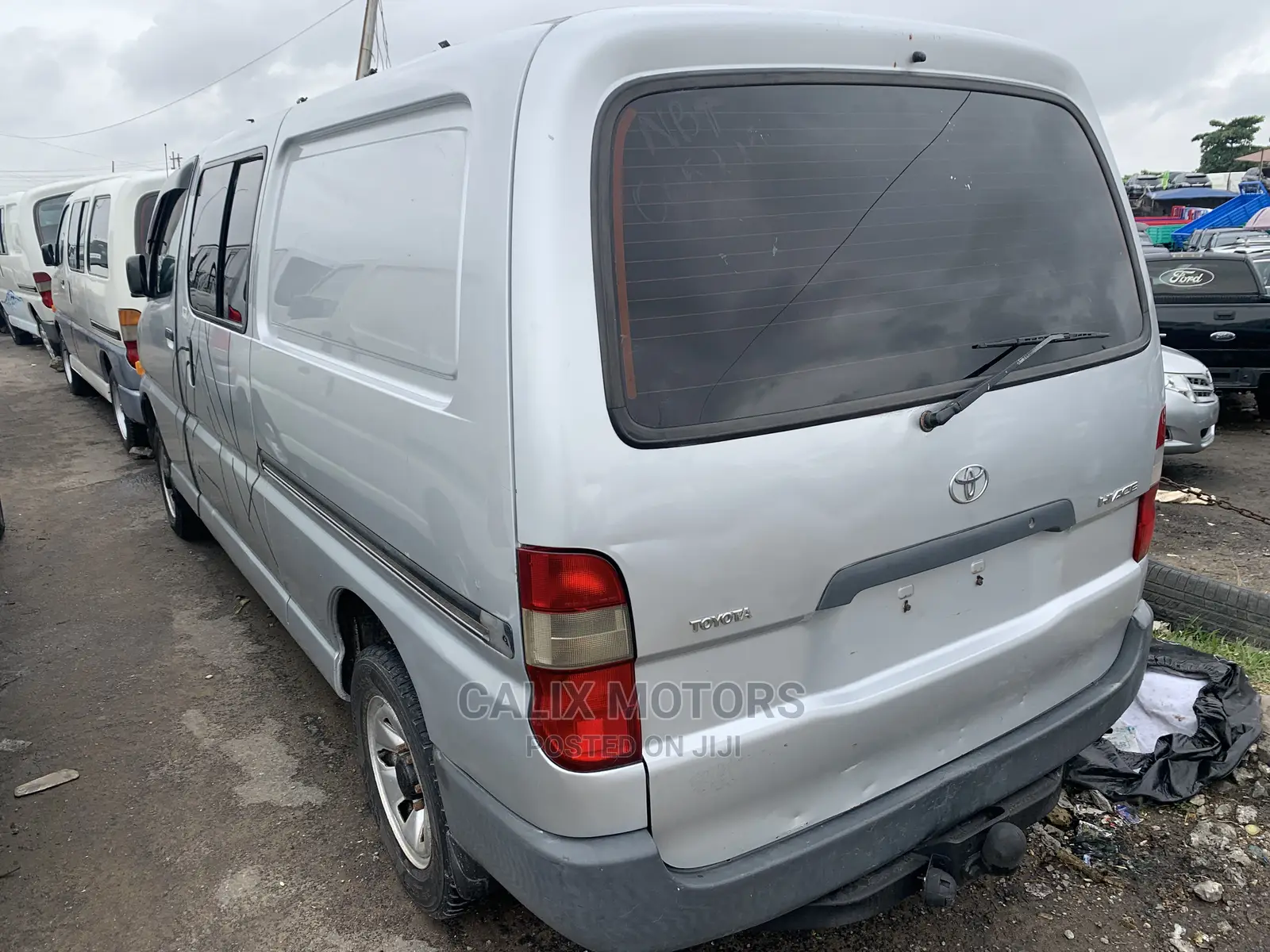 Toyota HiAce 2004 Silver