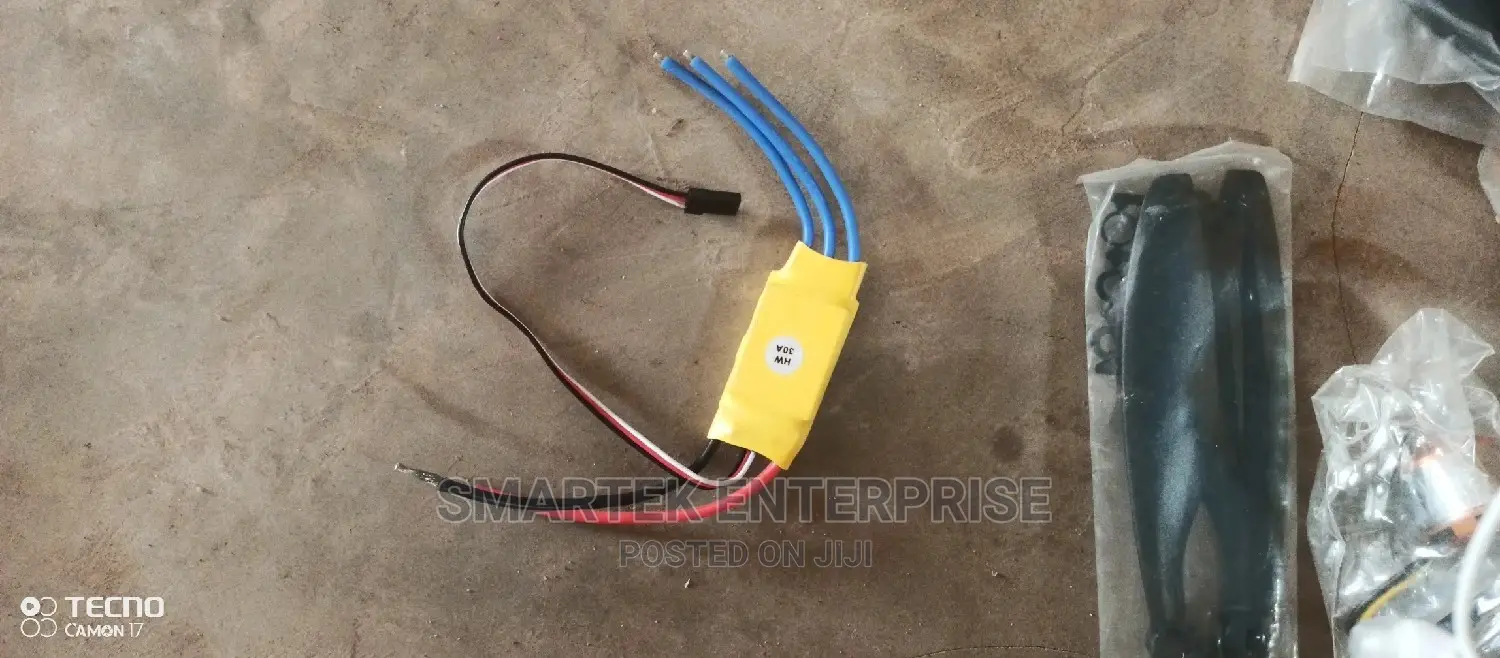 A 1000kv Brushless Outrunner Motor 30a Esc 1045 Pro