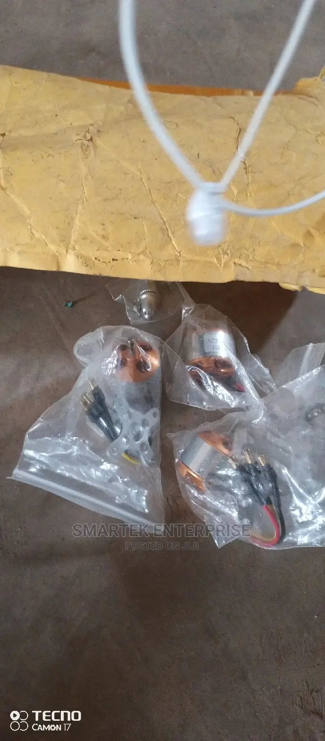 A 1000kv Brushless Outrunner Motor 30a Esc 1045 Pro