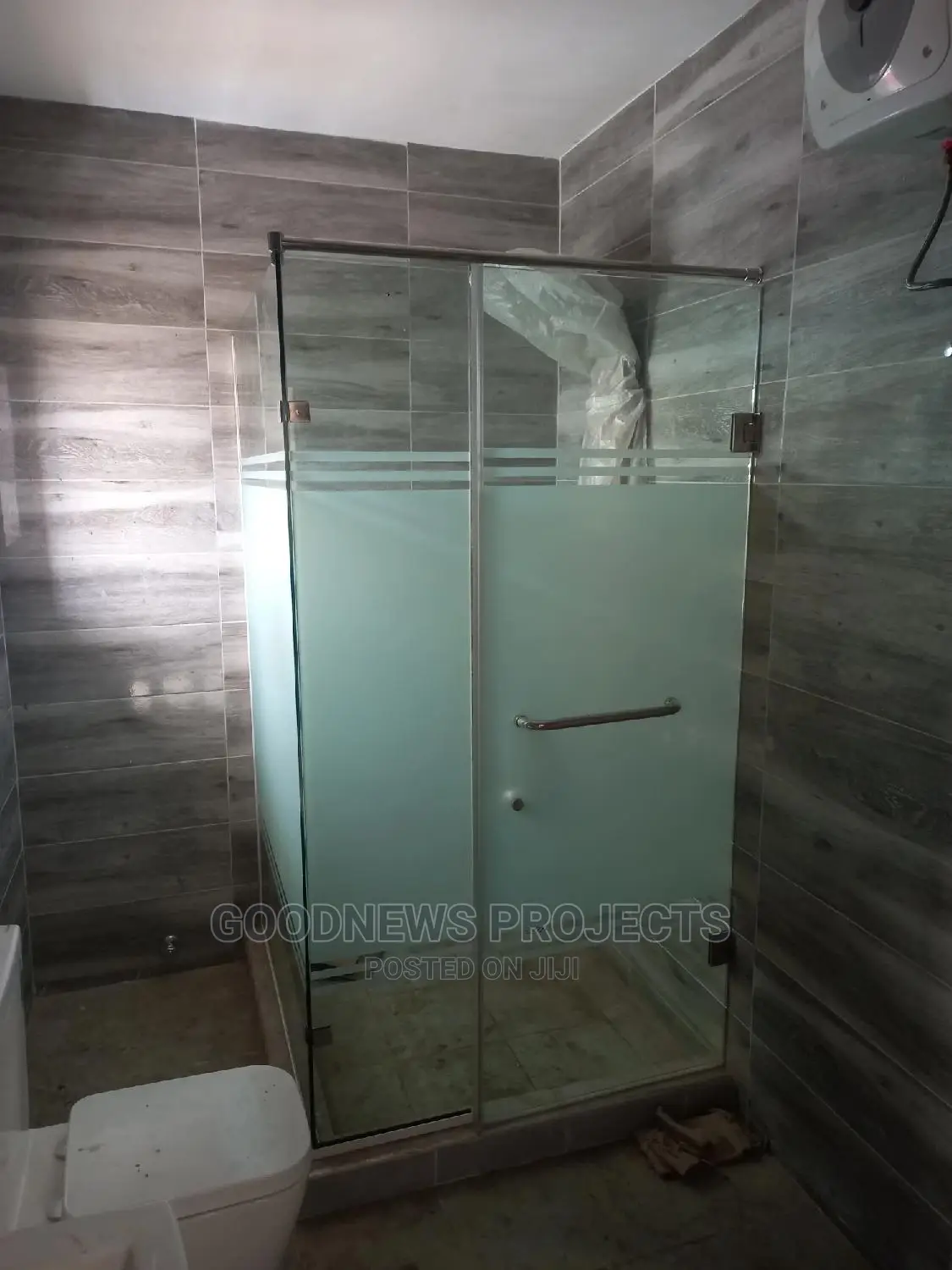 Frosted Hinge Shower Cubicle