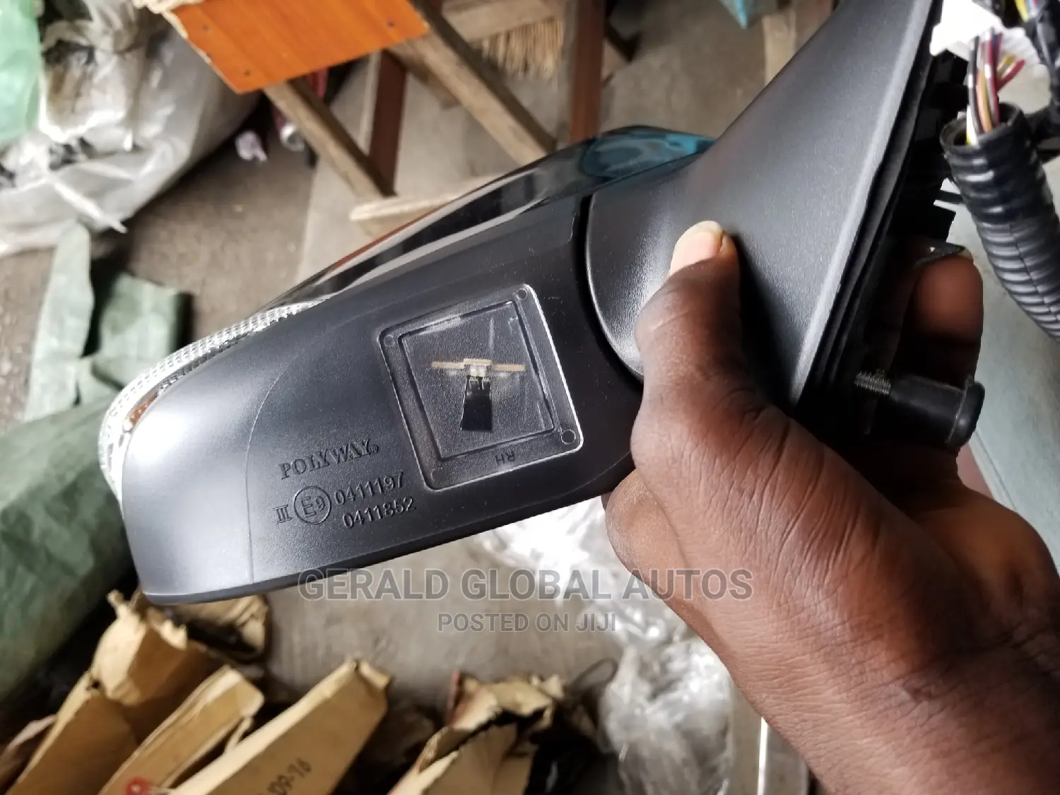 Venza 014 Side Mirrors