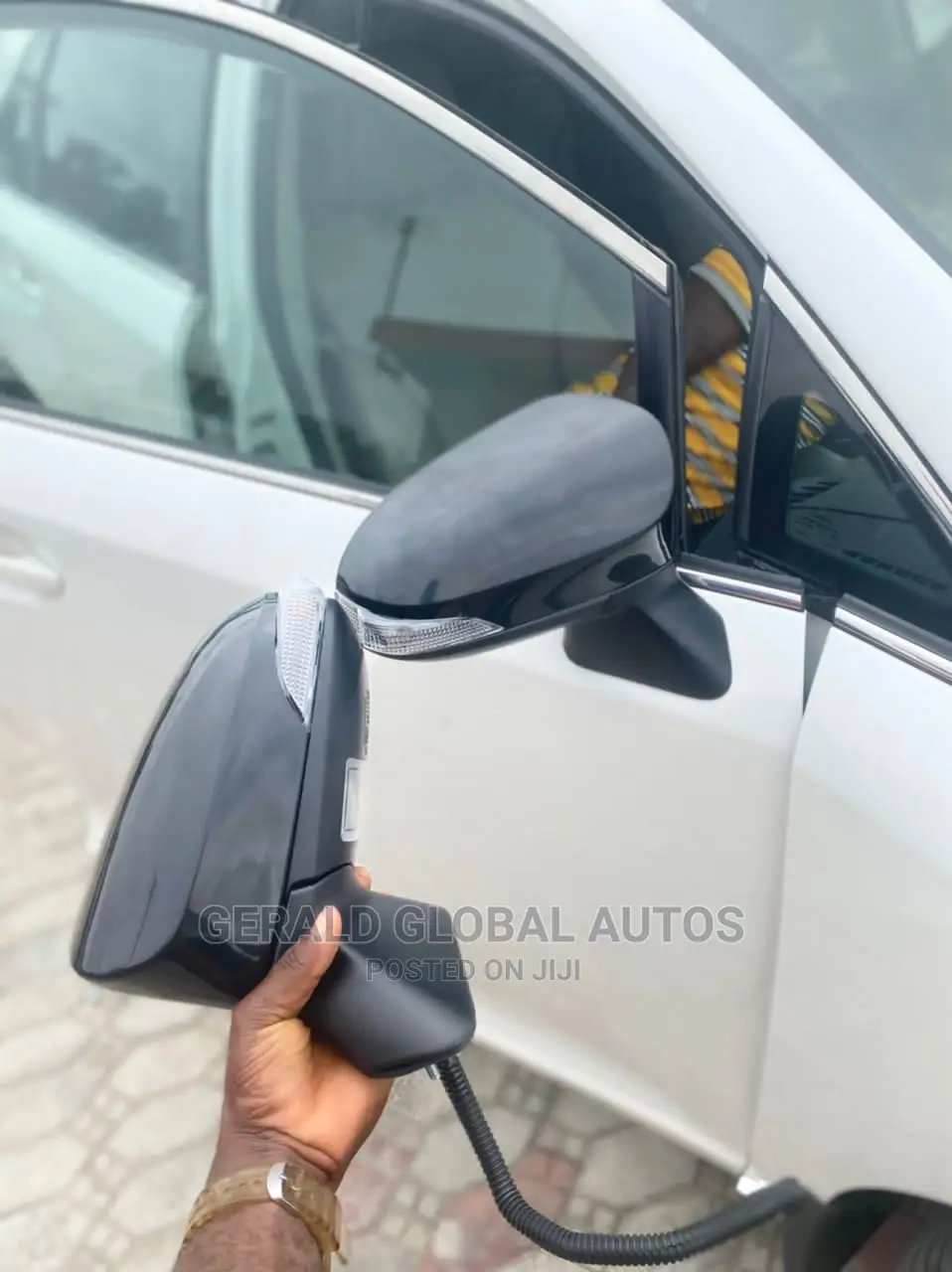Venza 014 Side Mirrors