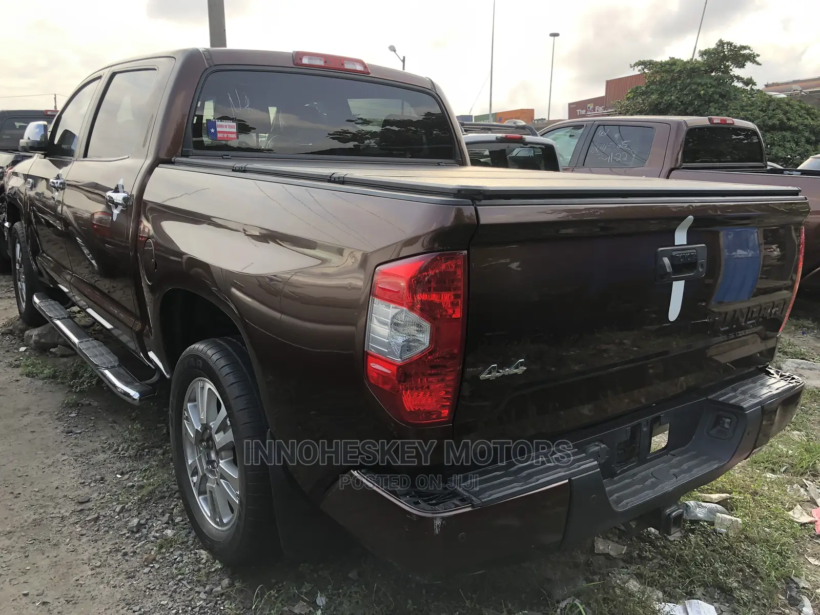 Toyota Tundra 2016 Brown