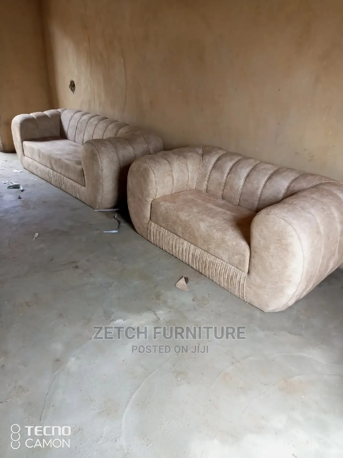Ophulstry Chair