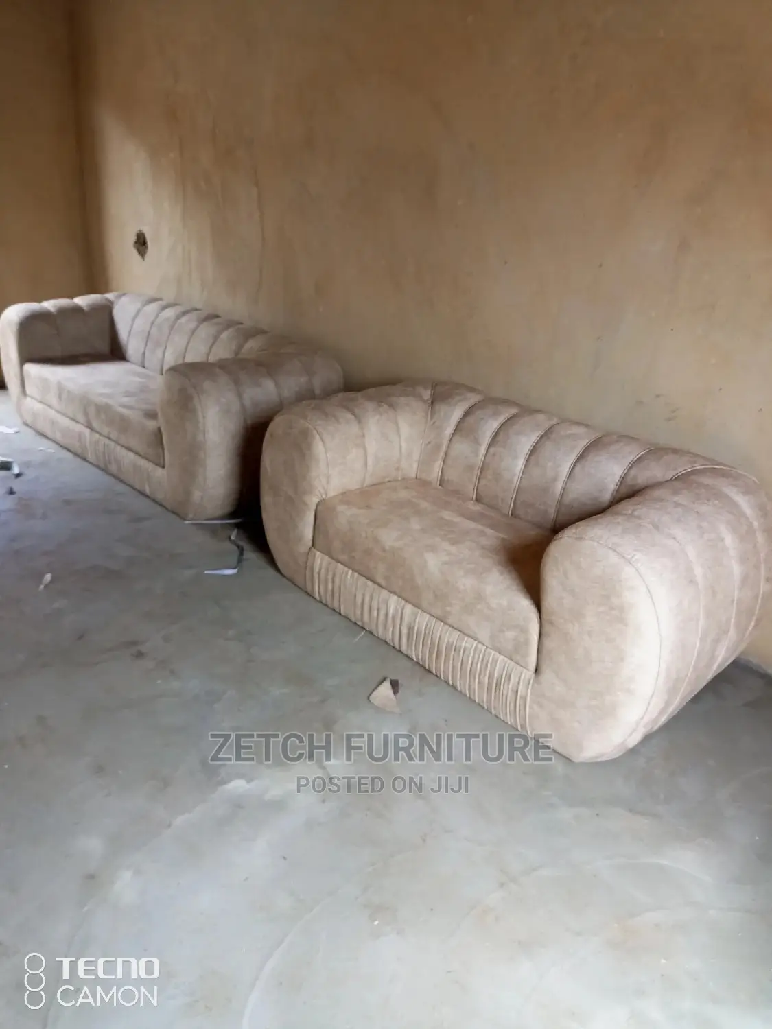 Ophulstry Chair